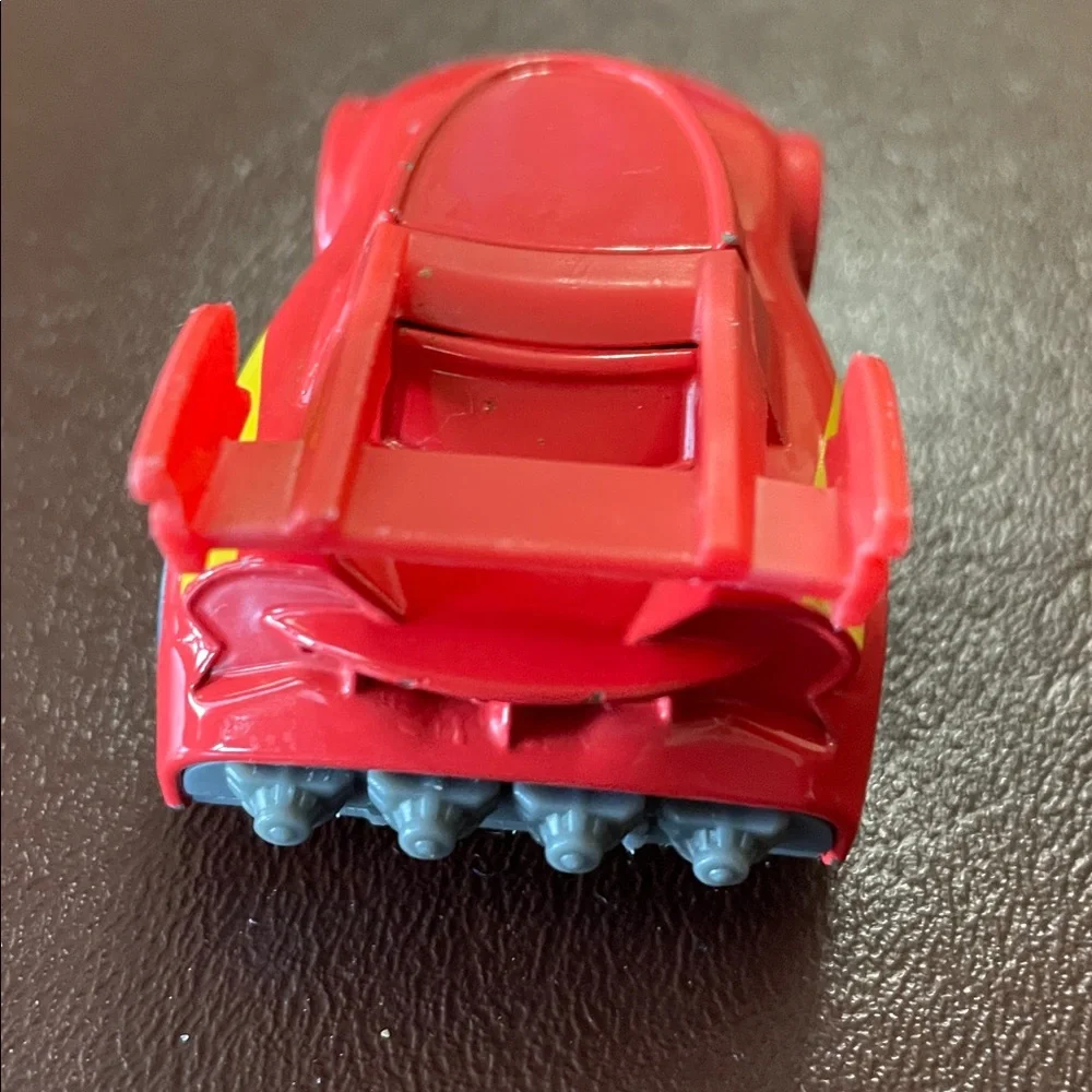 2022 Mattel Bat Wings Robin Redbird Car